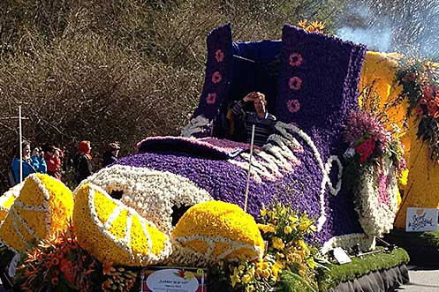 This float was a shoe in to make it into the Flower Parade